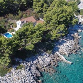 8 Bedroom Villa with Pool and Balcony with Sea Views on Korcula Island, Sleeps 18